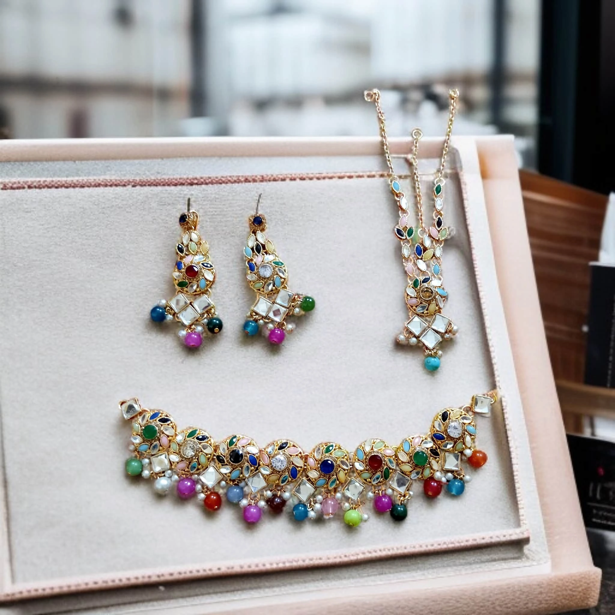 Buy Multi colour jewellery set with necklace , earrings and tikka at best price in pakistan